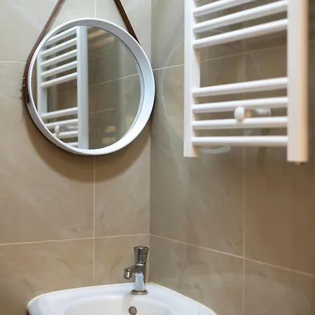 Cozy & Next To The Basilica Apartment *