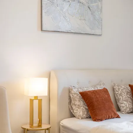 Cozy & Next To The Basilica *