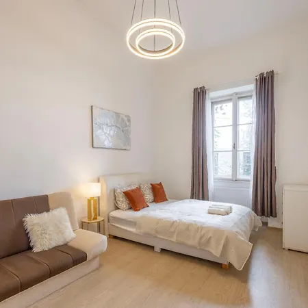 Cozy & Next To The Basilica Apartment Budapest